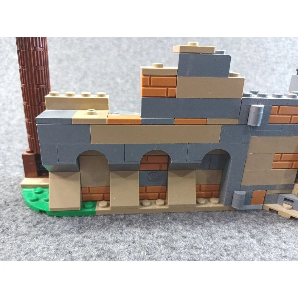 LEGO Star Wars: BattlBe on Takodana (75139) Fully Functional Castle - Incomplete